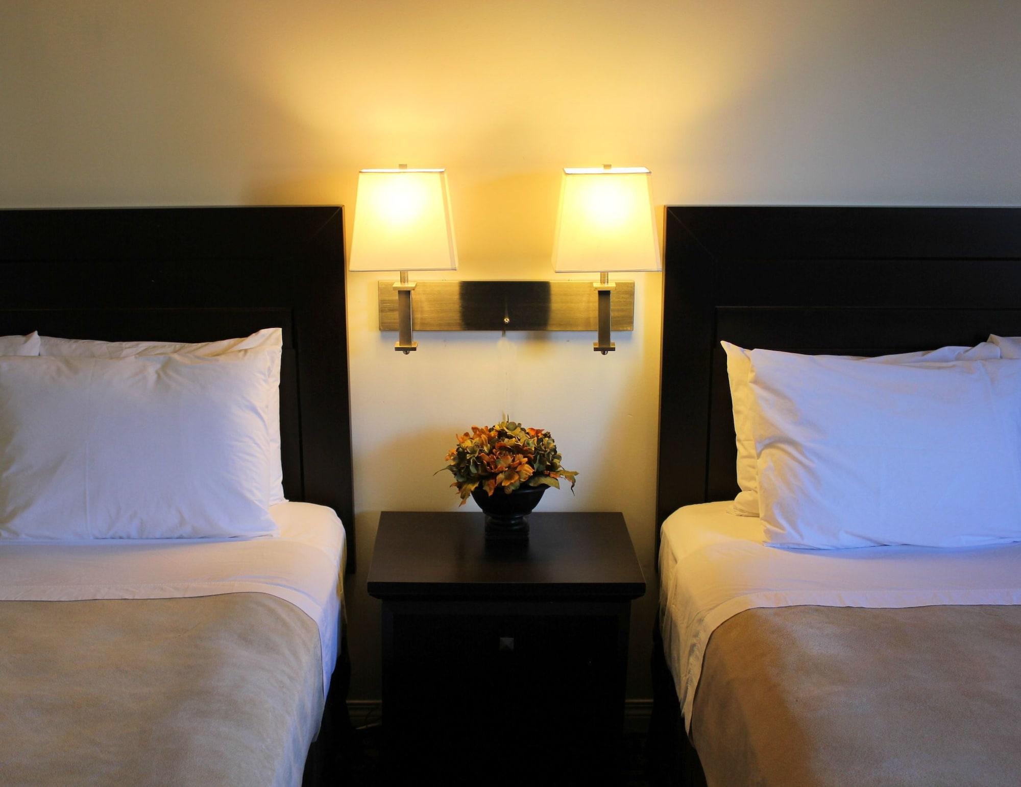 Travelodge By Wyndham Prince Albert Extérieur photo